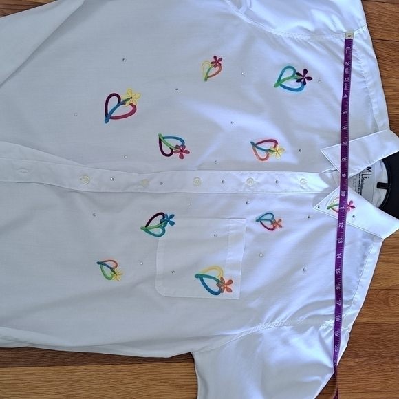 Mili Designs Women's Large White Long Sleeve Button Up Shirt Embroidered Floral - Picture 14 of 16